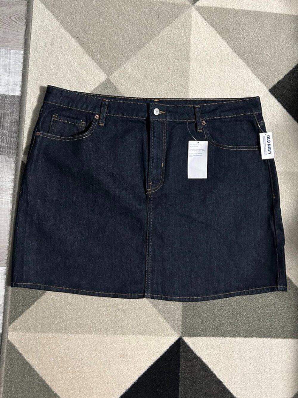 NWT Old Navy High Rise Secret Smooth Pockets Jean Mini Skirt Women's Size 18